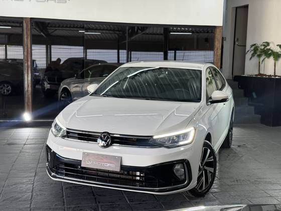 VOLKSWAGEN VIRTUS 1.0 200 TSI HIGHLINE AUTOMÁTICO